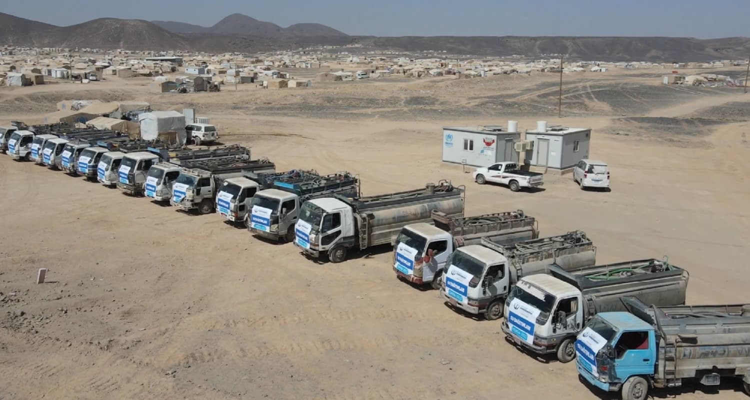 Yemen'de 10 bin ihtiyaç sahibine 135 tanker su dağıtımı gerçekleştirdik.